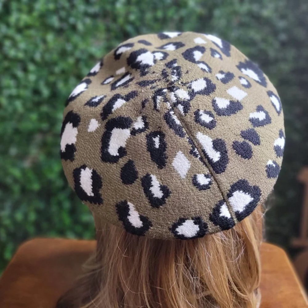 OLIVE GREEN AND WHITE LEOPARD PRINT BERET - Picture 6 of 7